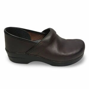 Dansko Professional Matte Brown Leather Clogs EU 40 Womens 9.5-10 Nursing Shoes